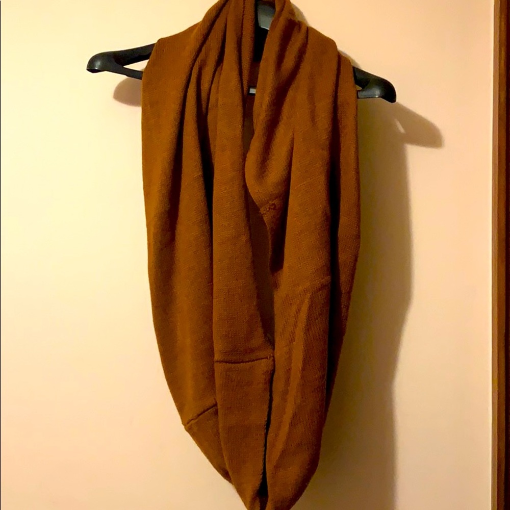 SPRING burnt orange infinity knitted scarf